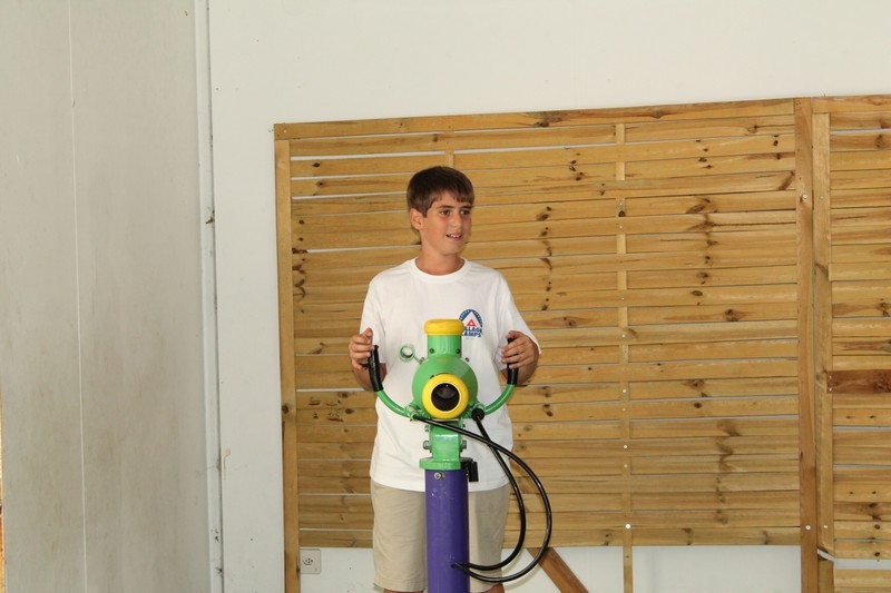 Village Camps International Summer Camp Leysin, Switzerland 2026-08-15 https://www.villagecamps.com/journals_admin/images/695-10-yellowgreenies (61).jpg